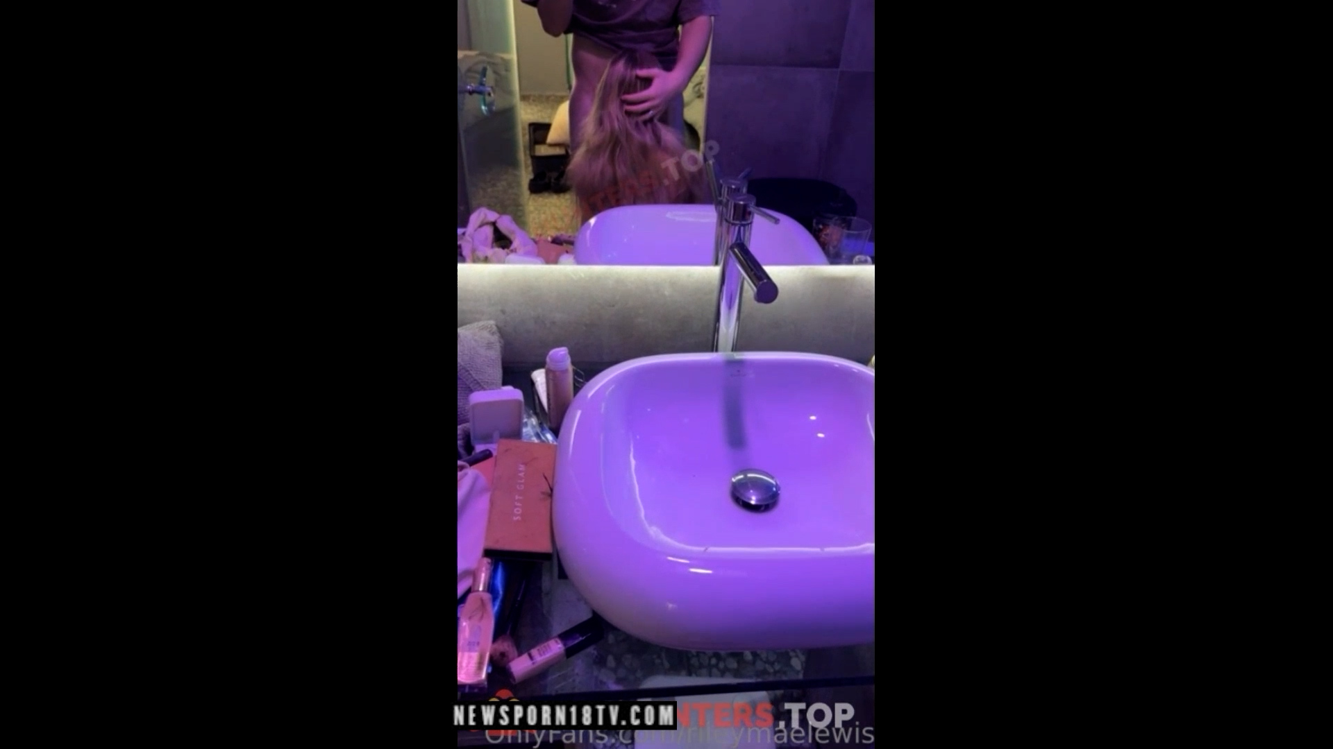 Riley Mae Lewis BJ in bath sextape Onlyfans  so hot